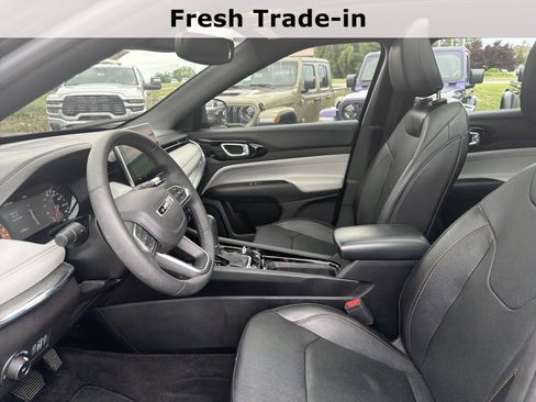 Certified 2023 Jeep Compass Limited w/ Sun and Sound Group AWD/4WD image 14