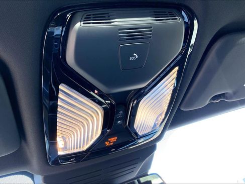 New 2026 BMW X5 xDrive40i w/ M Sport Package image 18