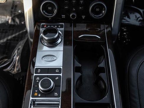 Used 2018 Land Rover Range Rover HSE image 20