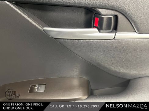 Used 2023 Toyota Camry XLE image 40