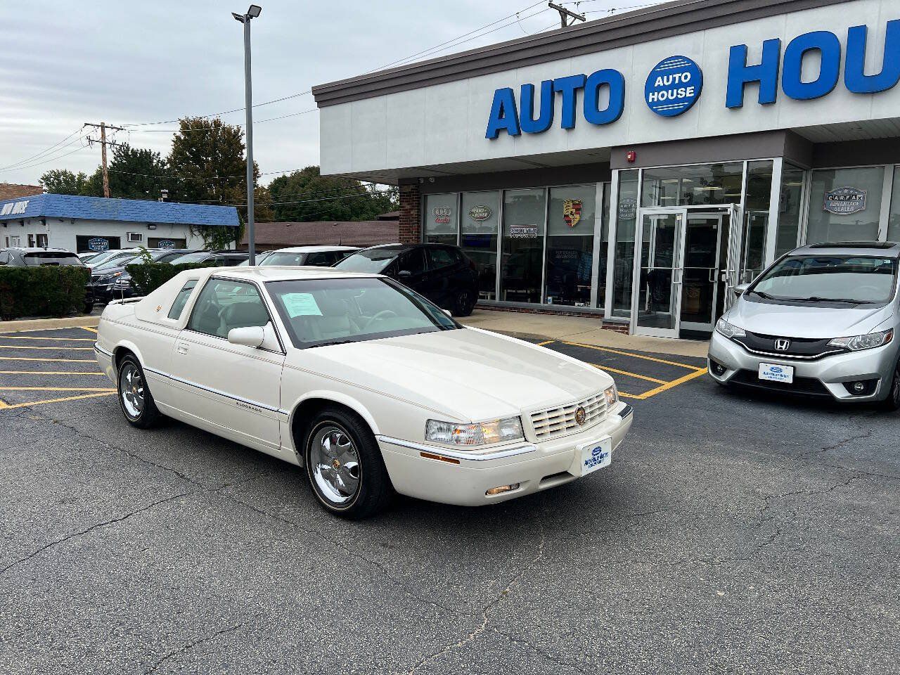 Used 1999 Cadillac Eldorado w/ Comfort/Convenience Pkg FWD image 3