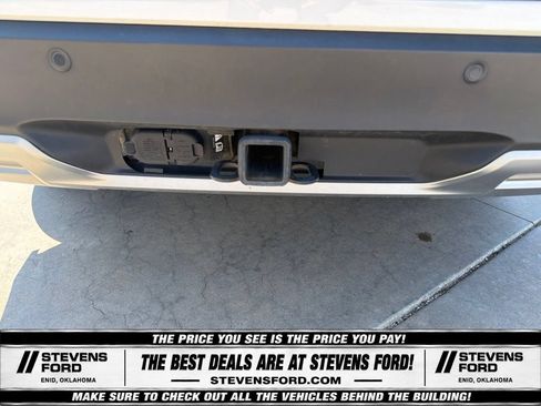 Used 2023 Ford Explorer XLT w/ Equipment Group 202A AWD/4WD image 14