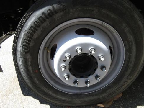 New 2024 Ford F450 XL w/ XL Chrome Package image 4