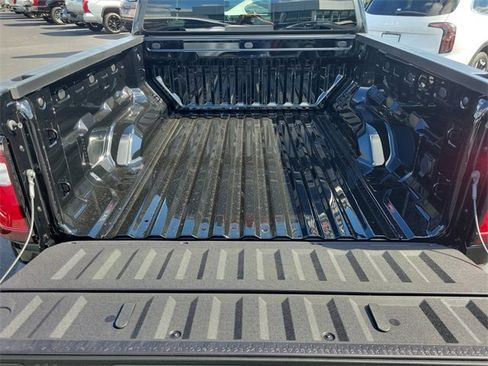 New 2026 GMC Canyon Elevation w/ Convenience Package image 6