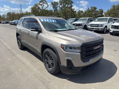 Used 2022 GMC Acadia AT4 w/ Technology Package AWD/4WD image 3