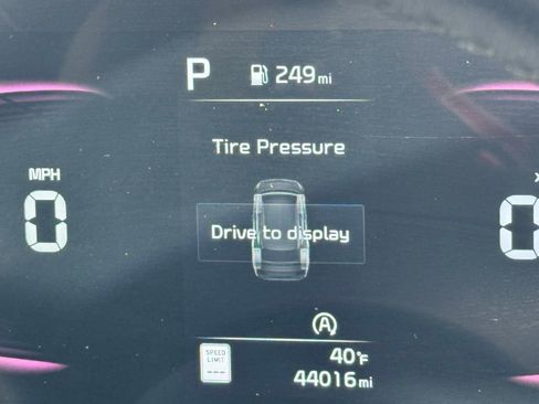 Used 2023 Kia Sportage EX image 30