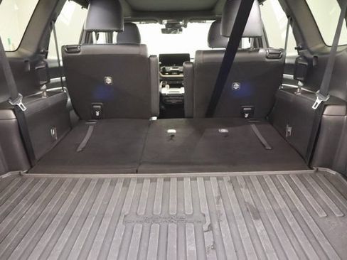 Used 2025 Toyota Grand Highlander AWD Hybrid image 25