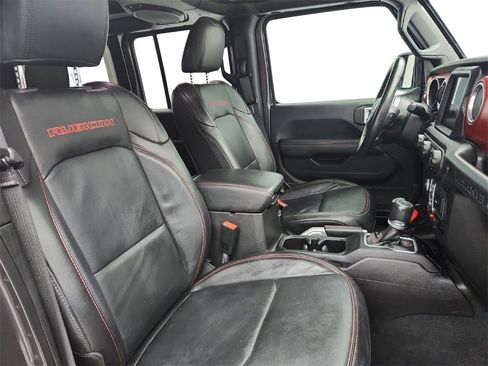 Used 2018 Jeep Wrangler Unlimited Rubicon image 25