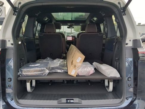 New 2025 Volkswagen ID. Buzz Pro S Plus image 9