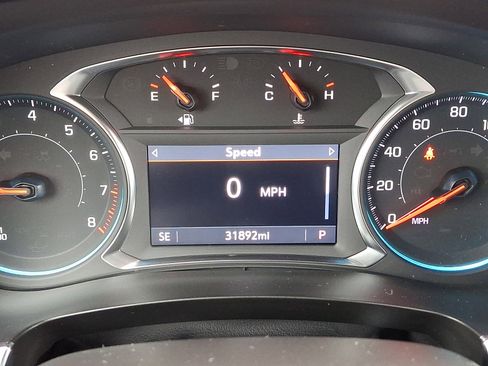 Certified 2023 Chevrolet Traverse LT FWD image 21