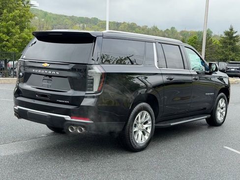 New 2026 Chevrolet Suburban Premier w/ Sun And Tow Package AWD/4WD image 14