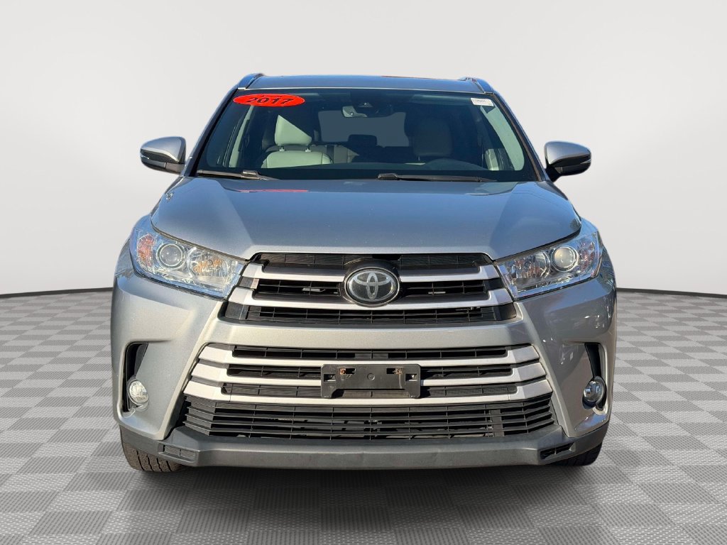 Used 2017 Toyota Highlander XLE AWD/4WD image 7