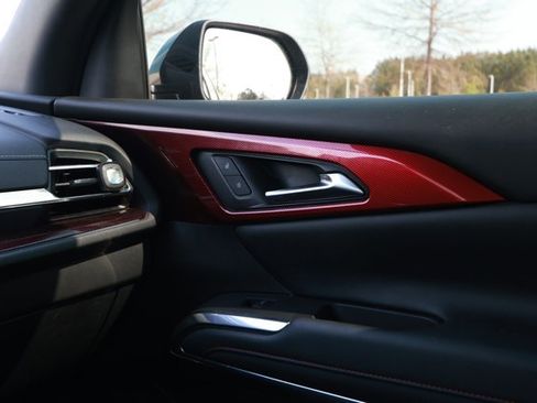 Used 2024 Chevrolet Traverse Z71 image 27