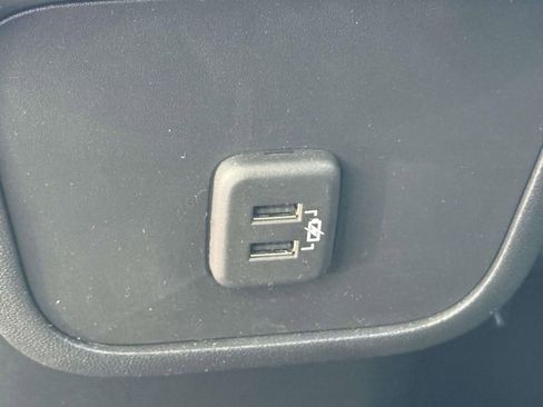 Used 2023 Chevrolet Equinox LT FWD image 14