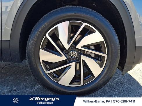 Certified 2025 Volkswagen Atlas SE AWD/4WD image 10