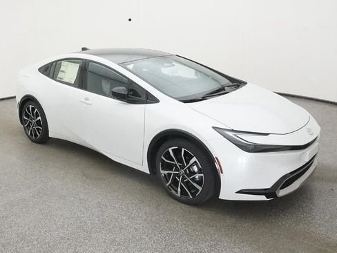 New 2026 Toyota Prius Plug-In Hybrid image 13