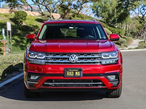 Used 2018 Volkswagen Atlas SEL w/ R-Line Package image 2