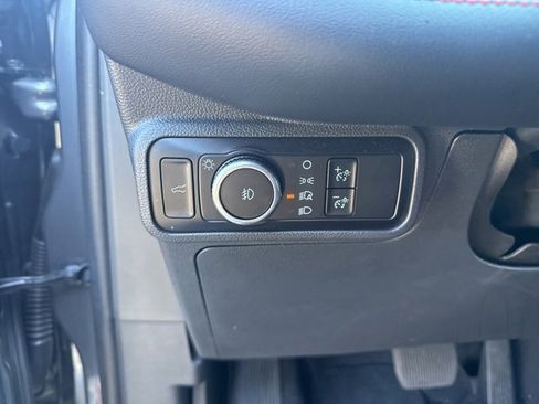 Used 2025 Ford Explorer ST-Line image 15