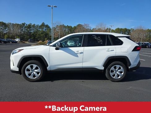 Used 2025 Toyota RAV4 LE image 4