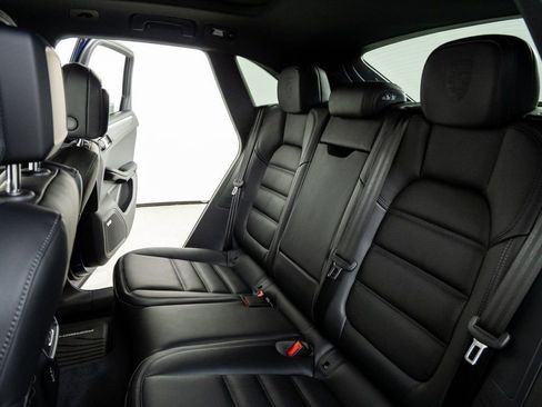 New 2026 Porsche Macan AWD/4WD image 22