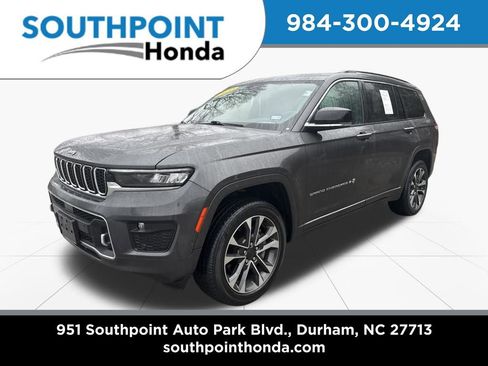 Used 2022 Jeep Grand Cherokee L Overland w/ Luxury Tech Group IV image 3