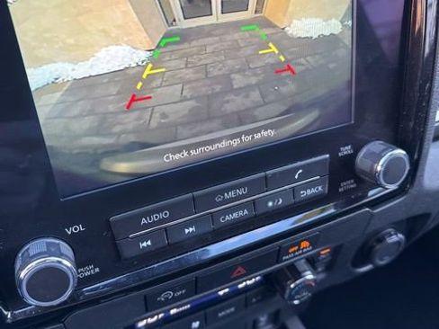 Used 2024 Nissan Frontier SL w/ Technology Package image 28