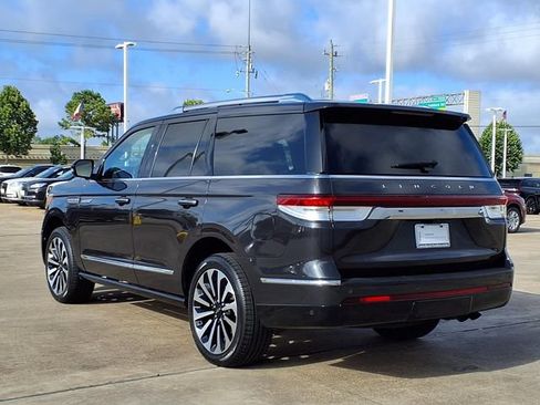 Certified 2022 Lincoln Navigator Reserve AWD/4WD image 22