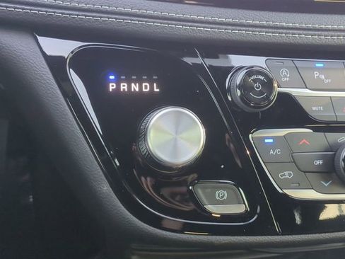 New 2026 Chrysler Pacifica Select image 19