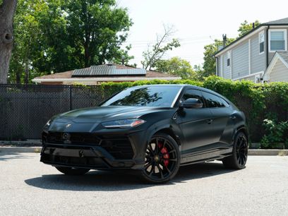 Used 2022 Lamborghini Urus