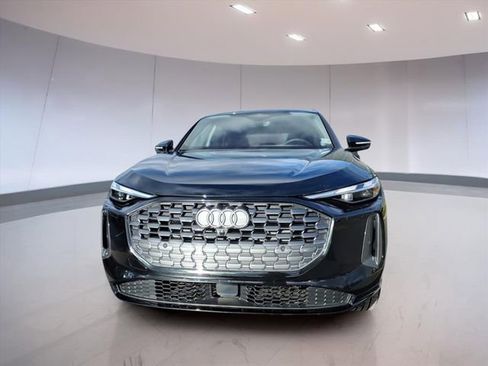 Certified 2025 Audi Q5 Premium w/ Convenience Package AWD/4WD image 6