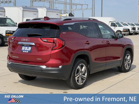 Certified 2018 GMC Terrain SLT AWD/4WD image 4