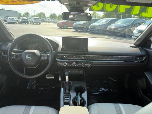 Used 2025 Honda Civic Sport image 27