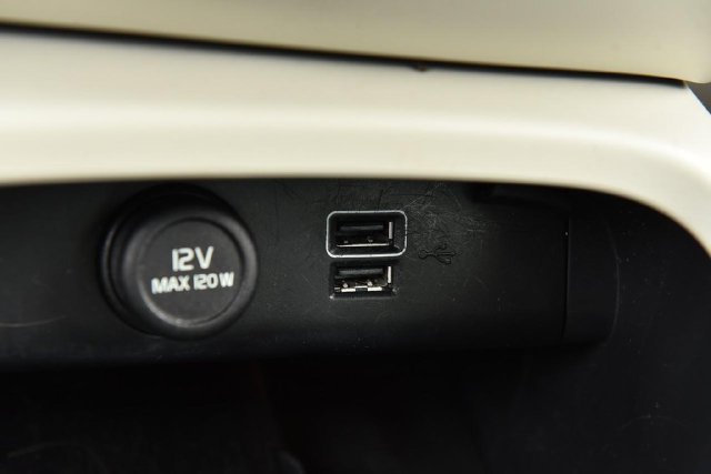 Used 2022 Volvo XC40 T5 Inscription w/ Climate Package AWD/4WD image 16