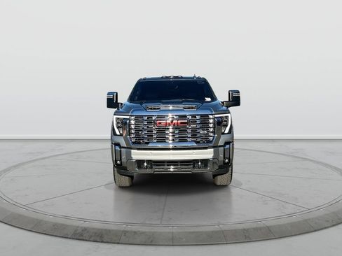 Used 2024 GMC Sierra 2500 Denali w/ Denali Reserve Package AWD/4WD image 3