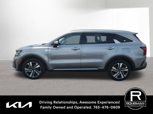 Used 2023 Kia Sorento EX AWD/4WD image 6