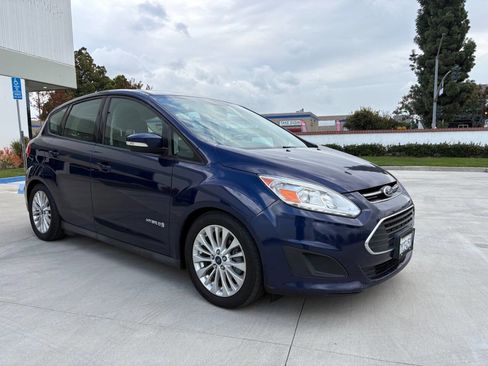 Used 2017 Ford C-MAX SE image 3