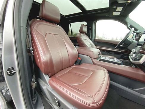 Used 2024 Ford Expedition Max Limited image 29