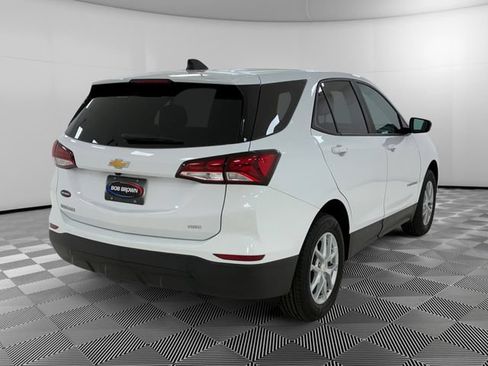 Used 2023 Chevrolet Equinox LS w/ LS Convenience Package AWD/4WD image 5