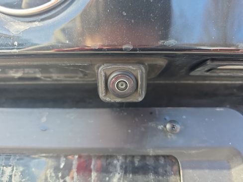 Used 2024 BMW 330i xDrive Sedan w/ Convenience Package image 15