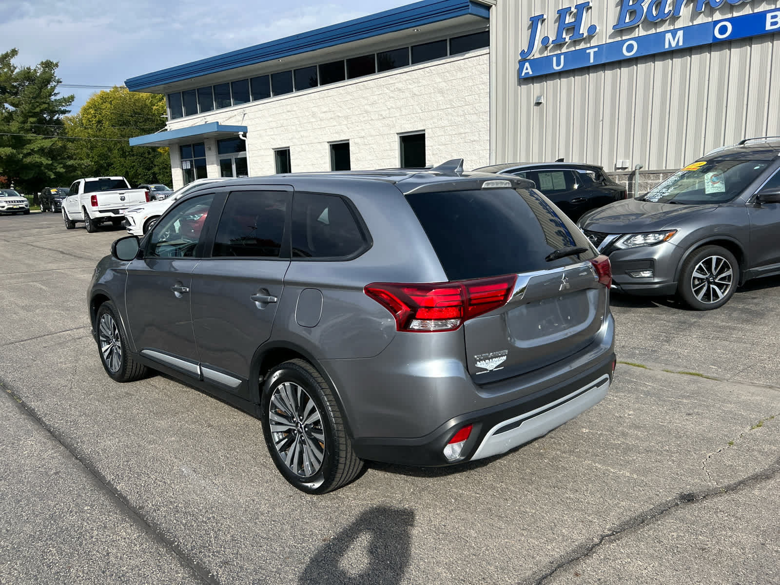 Used 2020 Mitsubishi Outlander SE FWD image 5