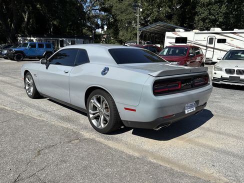 Used 2022 Dodge Challenger R/T image 3