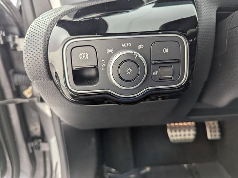 Certified 2025 Mercedes-Benz CLA 250 image 25