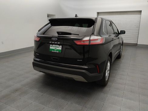 Used 2023 Ford Edge SEL w/ Convenience Package image 7