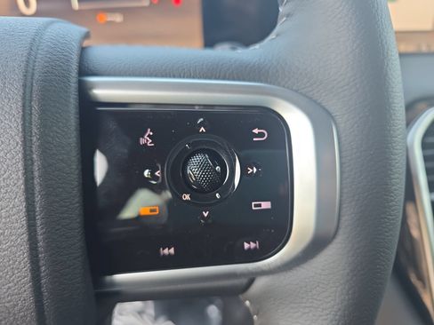 New 2026 Nissan Armada SL w/ Captain's Chari Seat Package AWD/4WD image 18