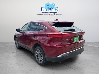 Used 2021 Toyota Venza XLE w/ Softex Package