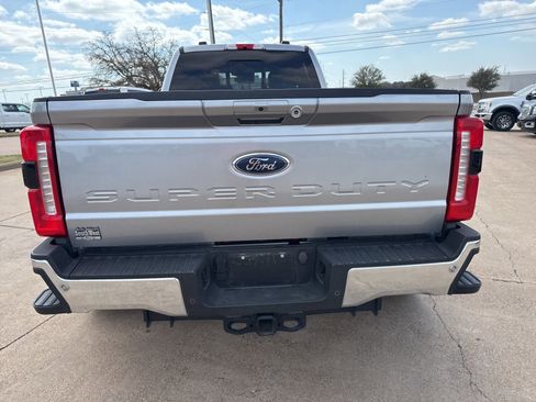 Used 2024 Ford F350 Lariat w/ FX4 Off-Road Package image 6