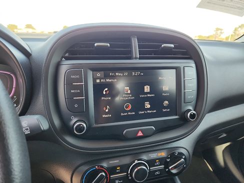 Used 2024 Kia Soul LX w/ Option Group 015 FWD image 19