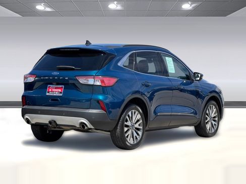 Used 2020 Ford Escape Titanium AWD/4WD image 9