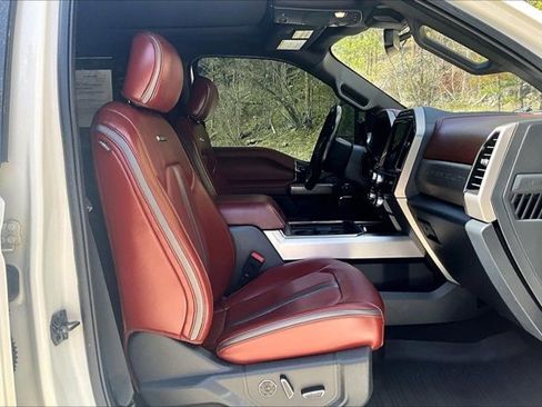 Used 2022 Ford F350 Platinum AWD/4WD image 30