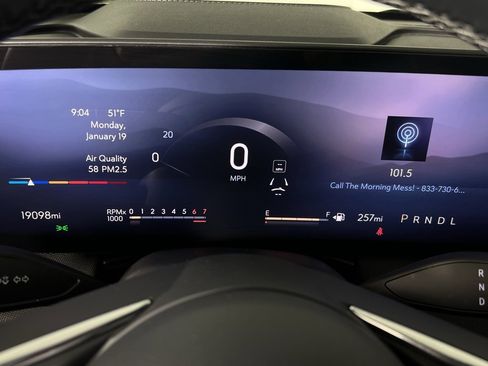 Used 2025 Buick Enclave Sport Touring image 23